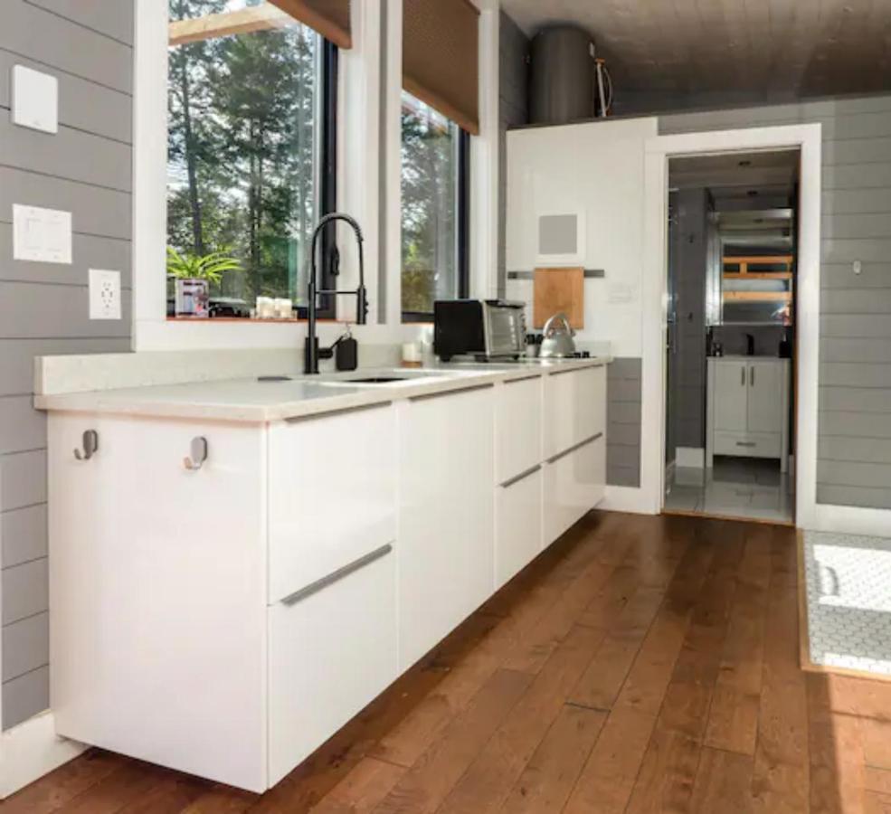 Golden Tiny Homes Екстериор снимка